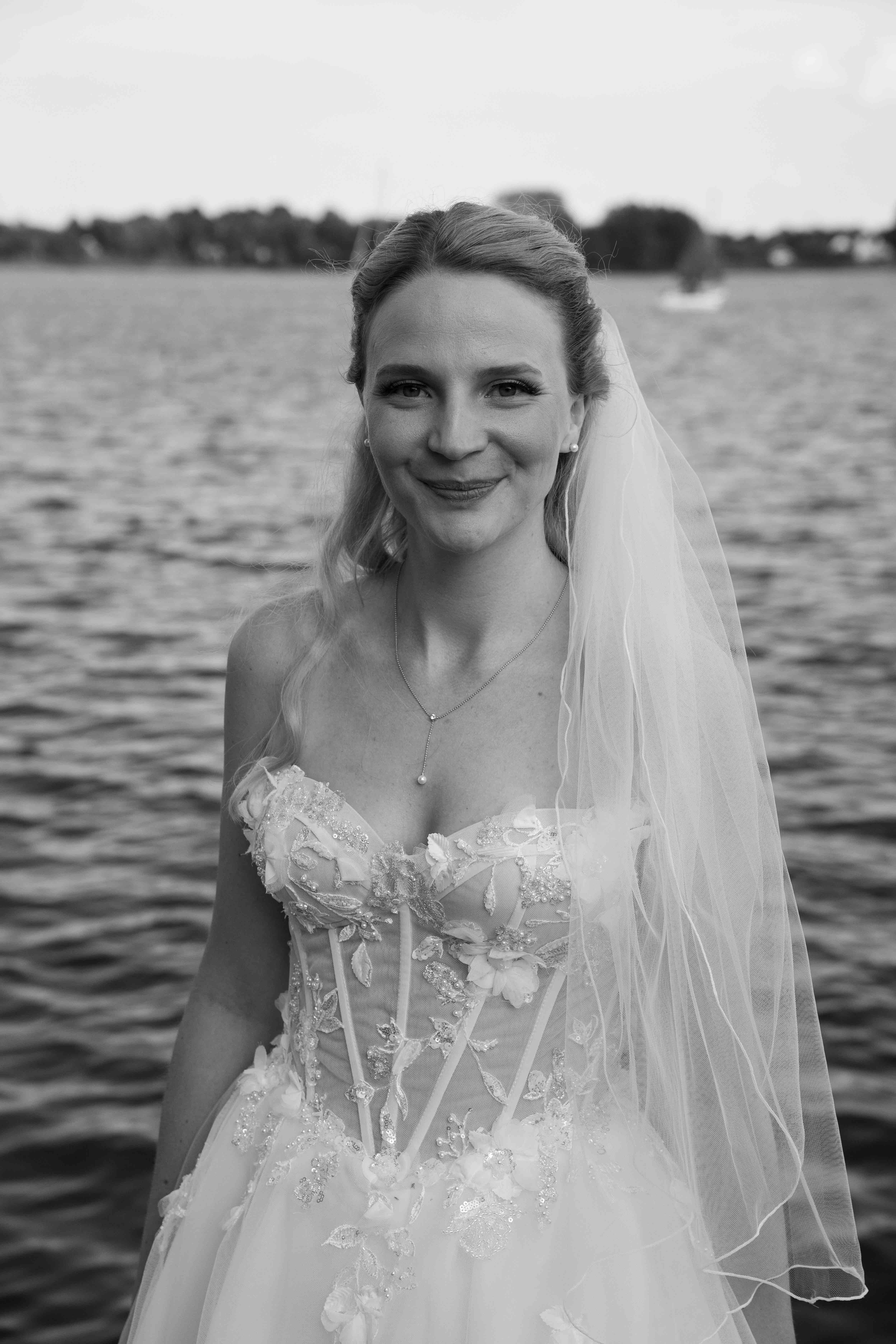 Hochzeitsfotograf Sara & Laurenz – Brautpaar bei der freien Trauung
